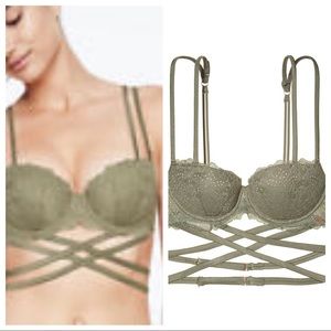 VS Pink the Date Lace Strappy Push-Up Bra